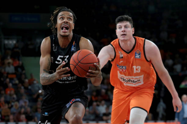 稳固的防守 稳固的防守