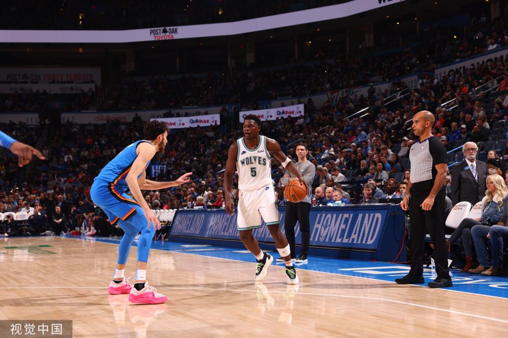 塔上举行的 塔上举行的