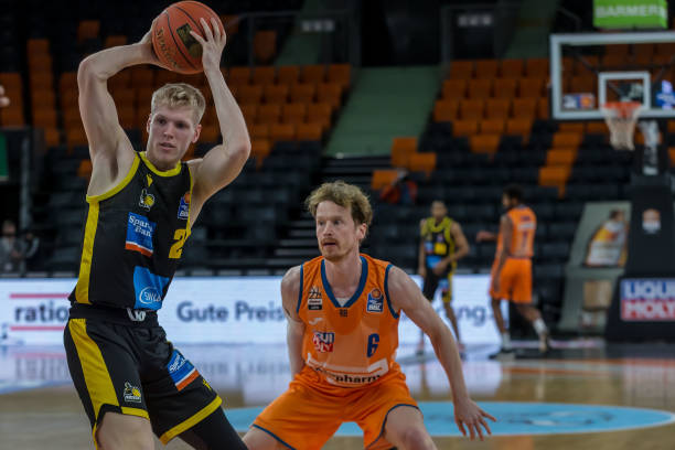 留队是最现 留队是最现